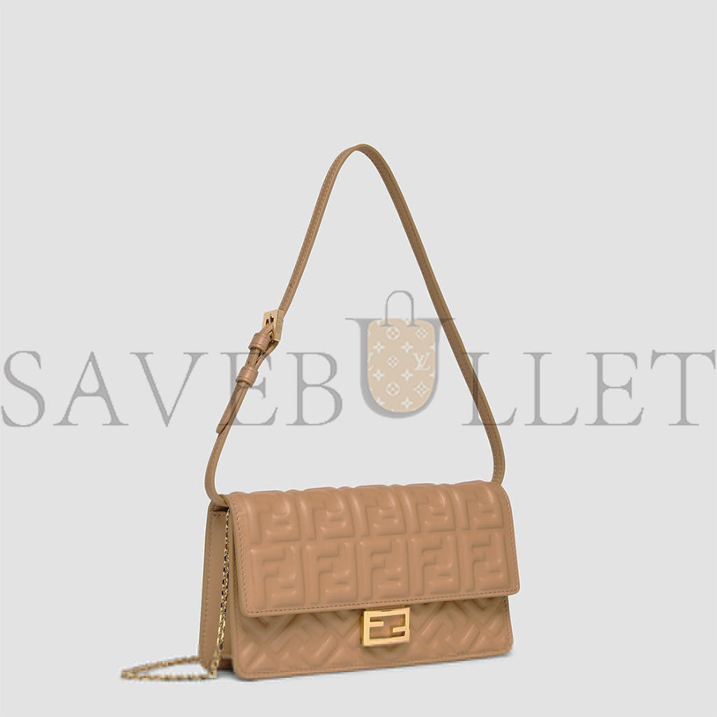 F**di wallet on chain baguette 8m0498aajdf15kr (21*11.5*5cm)